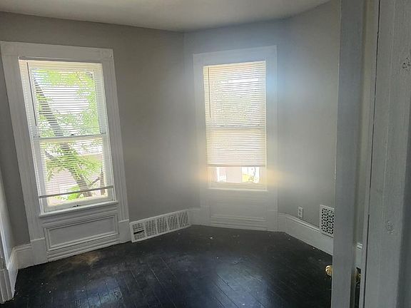 2nd image of 4001 Denison Ave #2