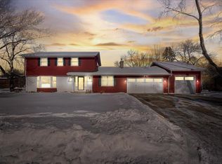 3024 W 97th St, Minneapolis, MN 55431