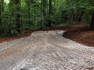 149 Silver Falls Rd, Cleveland, GA 30528