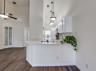 4800 W Lovers Ln APT 119, Dallas, TX 75209