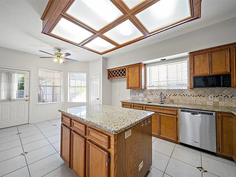 1711 S Medio River Cir — Photo 4