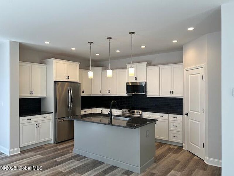 2nd image of 24 Daintree Drive
