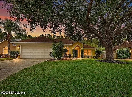 7883 Chase Meadows Dr E Photo 1