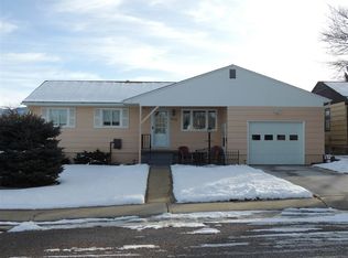 2855 E 11th St, Casper, WY 82609