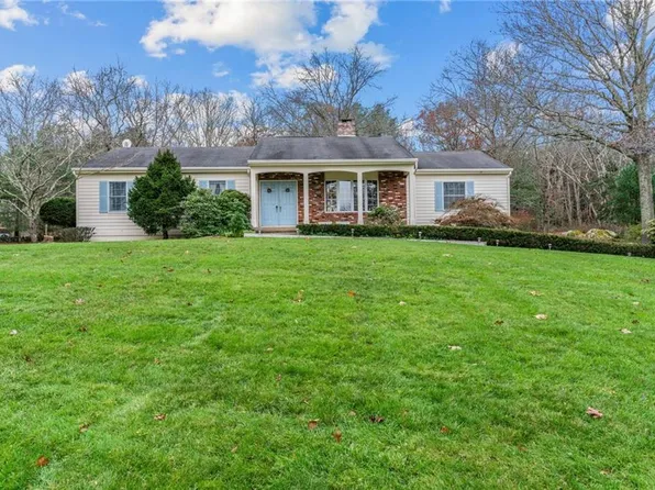 175 Woodville Alton Rd, Hope Valley, RI 02832