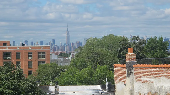 Rented by Brooklyn Group | media 52