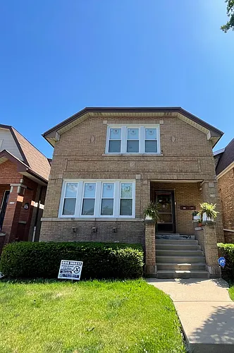 5133 W Wrightwood Ave #1 Photo 1