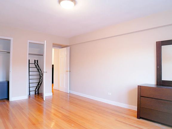 5th image of 142-20 41st Ave #7K