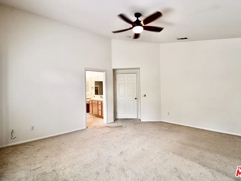 1124 Acapulco Ave — Photo 26