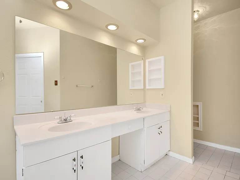 4123 Valedon Ln — Photo 15
