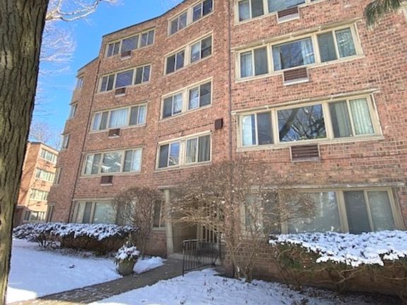 3rd image of 1908 W Hood Ave APT 4C