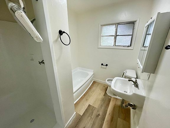 4th image of 4119 Santo Tomas Dr #C1d