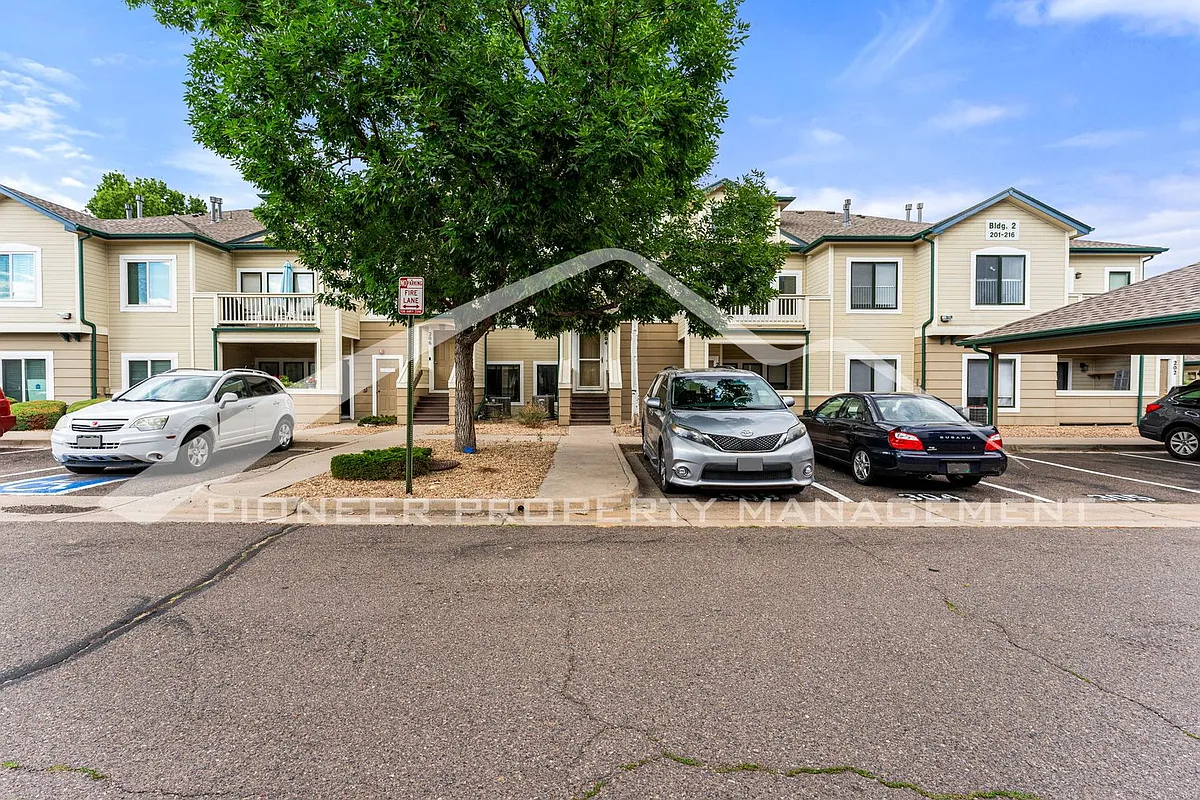 Building Photo - 8707 E Florida Ave #204
