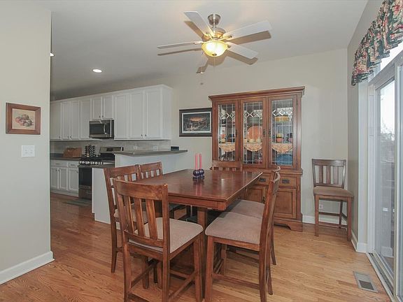 5th image of 2930 Glacier Way Unit D