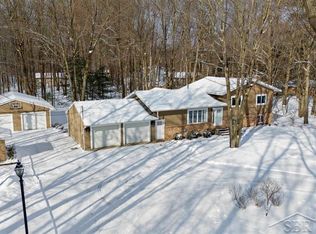 2661 N Swede Rd, Midland, MI 48642