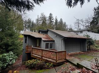 5911 SW Yamhill St, Portland, OR 97221