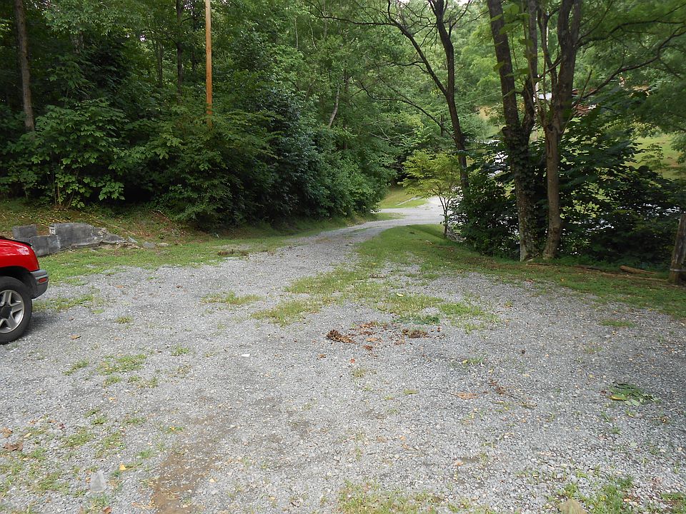 1st image of 1743 Bloom Dr