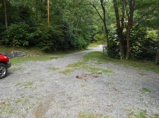 1743 Bloom Dr, Newport, TN 37821