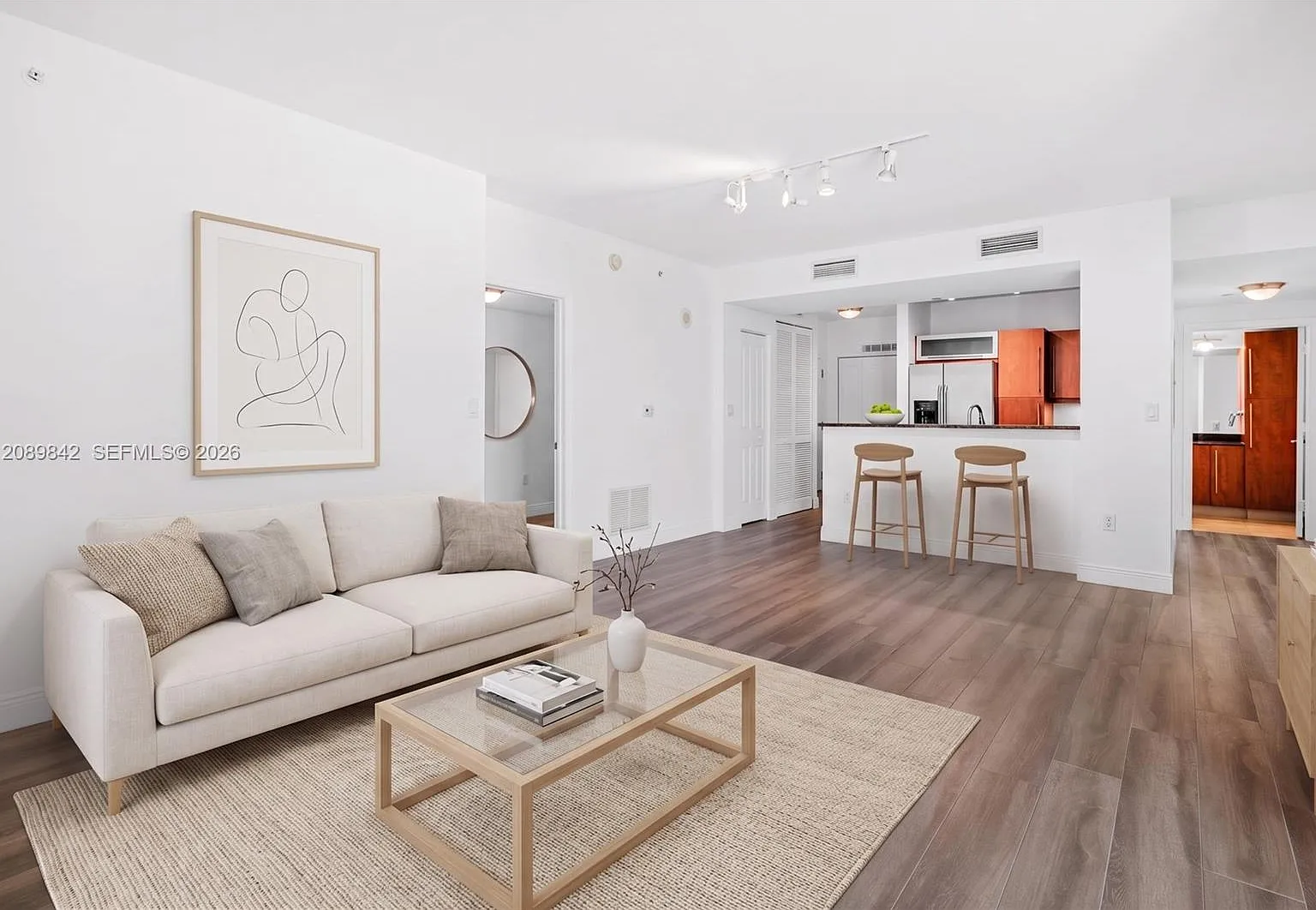 Toscano Condo — Photo 2