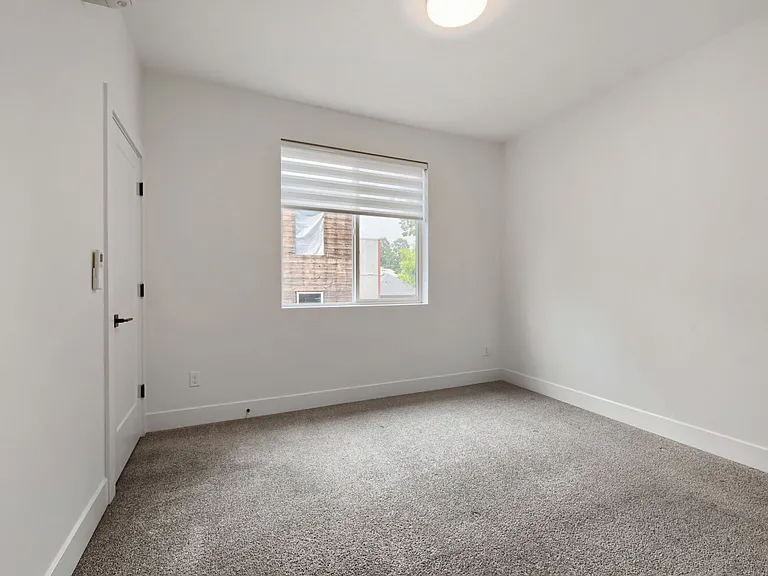 2732 SE 26th Ave — Photo 11