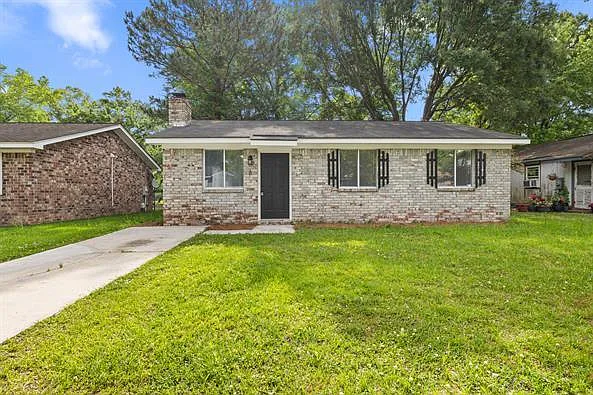 6 Ferncliff Way