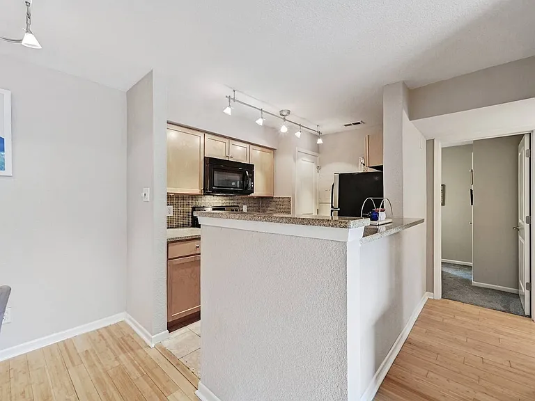 3204 Menchaca Rd #416 — Photo 7
