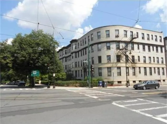 1880 Commonwealth Ave #10 — Photo 7