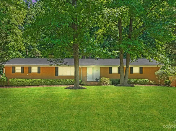 2442 Gemway Dr, Charlotte, NC 28216