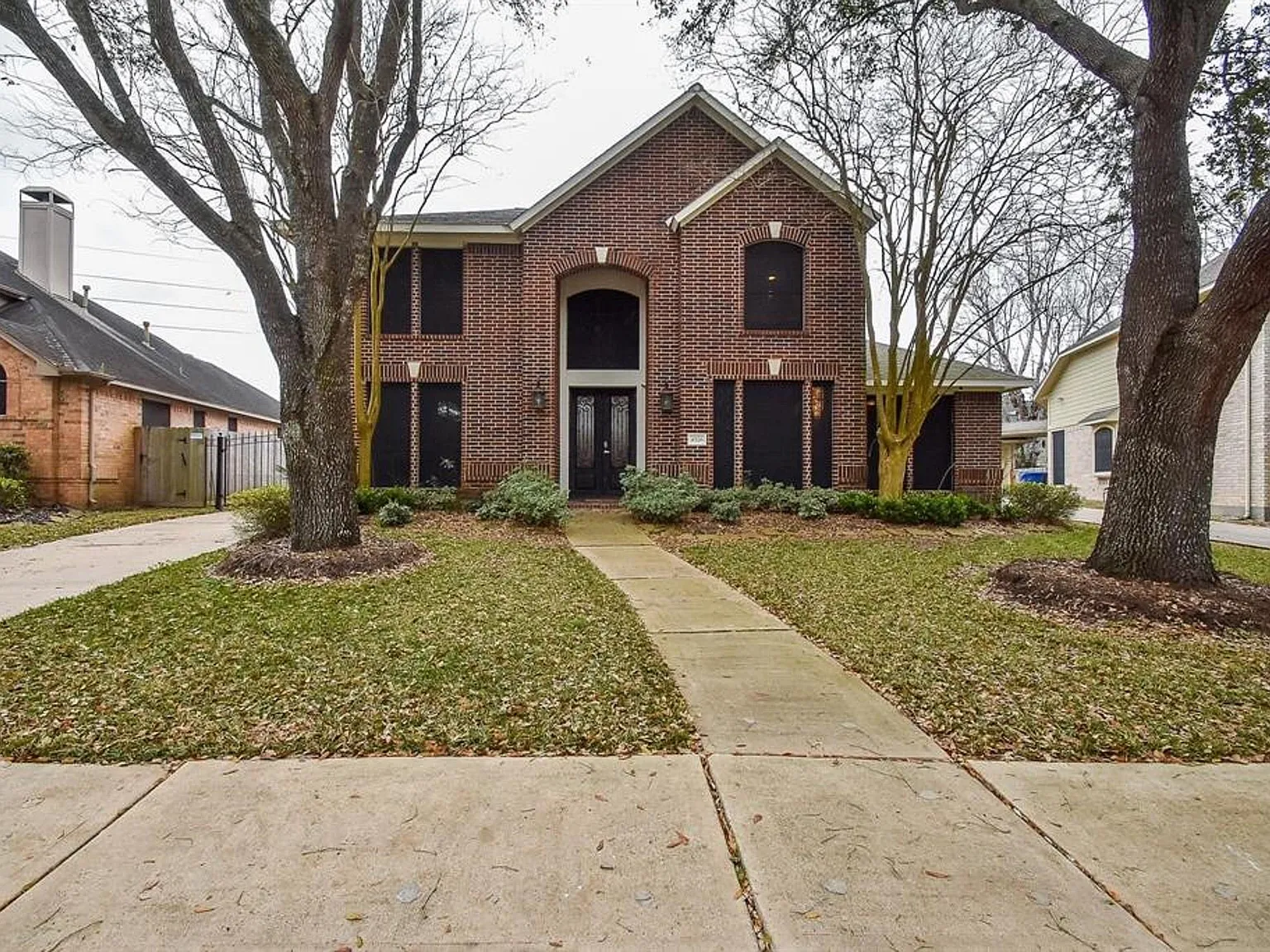 4 bed, 3.0 bath, 3056 sqft, $2,950 — Photo 1