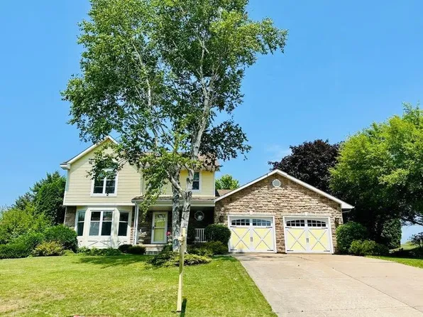 617 Carleton Drive, Lancaster, WI 53813