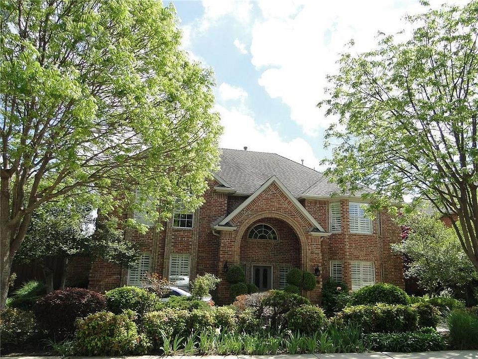 1st image of 652 Oakdale Dr