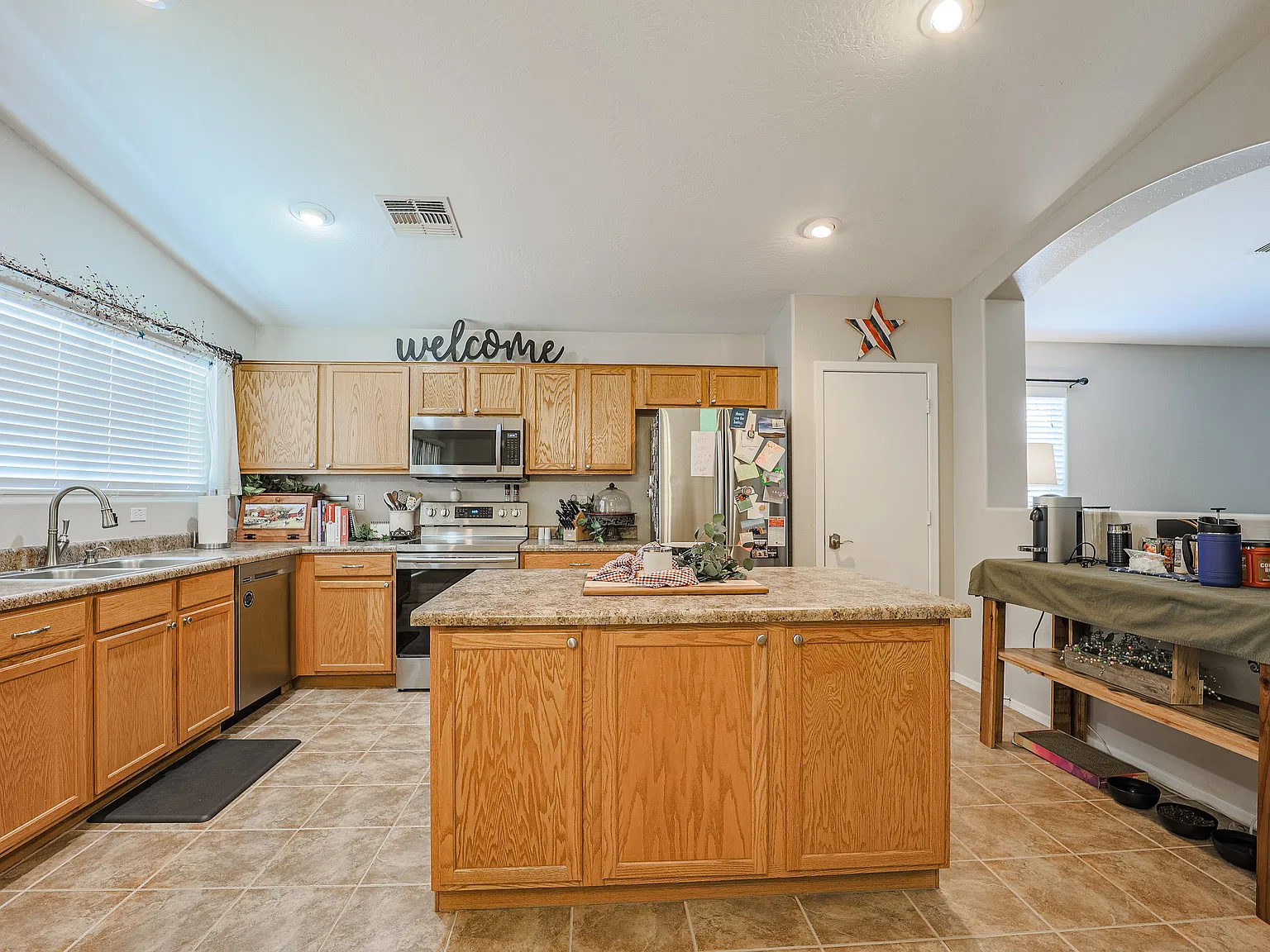 15150 W Woodlands Ave — Photo 3