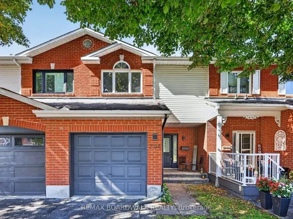 254 Stoneway Dr, Ottawa, ON K2G 6A8