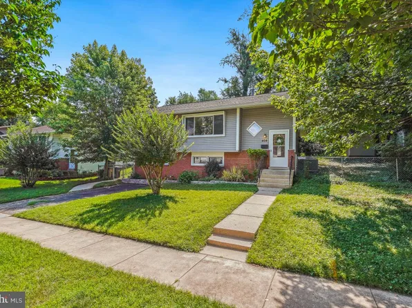 404 Hull Pl, Rockville, MD 20852