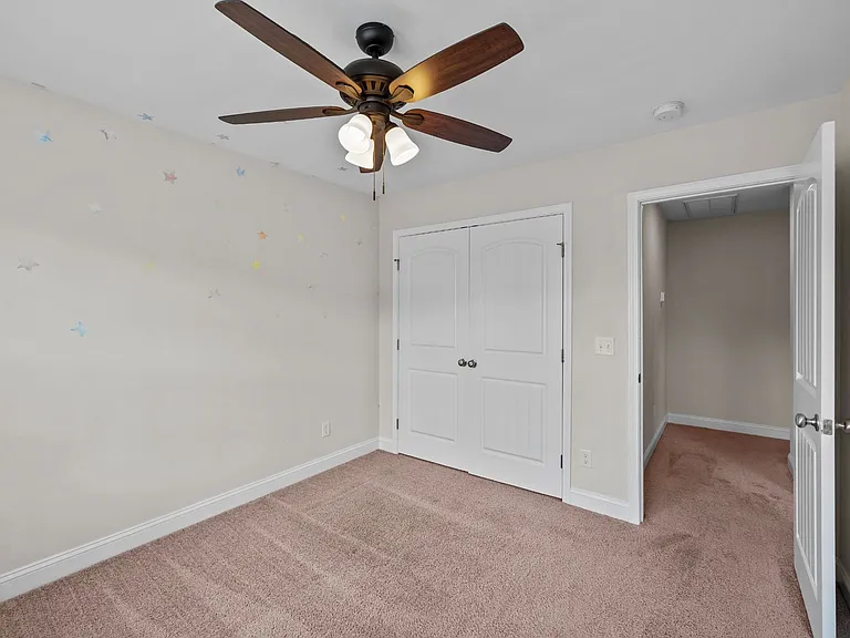147 Ainsdale Dr — Photo 33