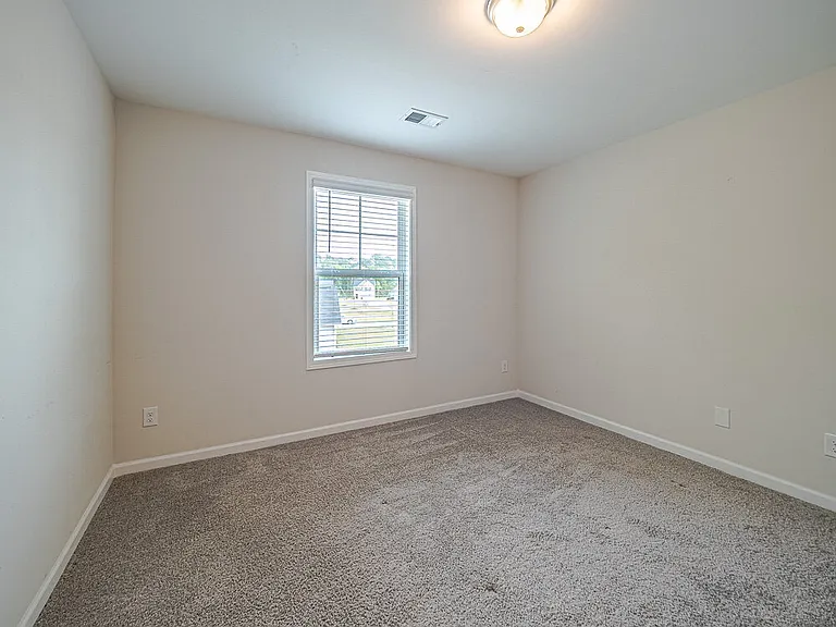1545 Sawtooth Dr — Photo 42