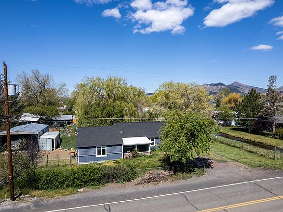 4th image of 847 C Ave