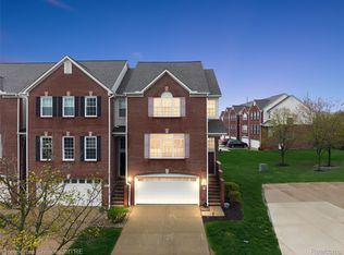 43836 Cherry Grove Ct E, Canton, MI 48188
