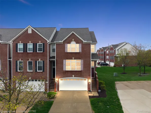 43836 Cherry Grove Ct E, Canton, MI 48188