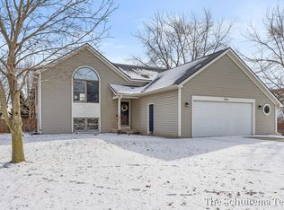 2860 104th Ave, Zeeland, MI 49464