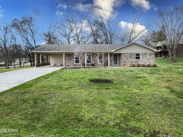 4523 Green Castle Rd, Louisville, TN 37777