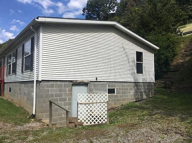 2nd image of 1100 Dresden Ave