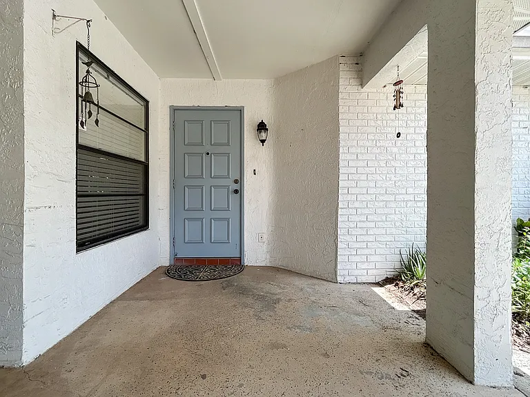1750 Atrium Dr — Photo 6