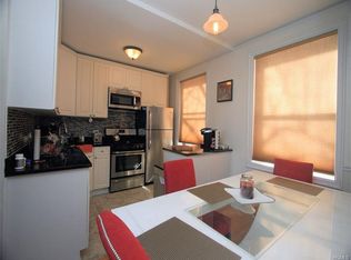 424 Larchmont Acres APT C, Larchmont, NY 10538