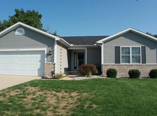 3710 Danbridge Dr, Lansing, MI 48906