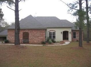 12 Westbrook Dr, Sumrall, MS 39482