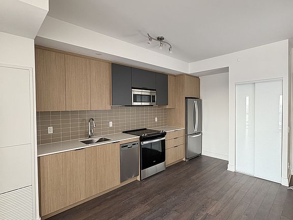 5th image of 1350 Ellesmere Rd #1001