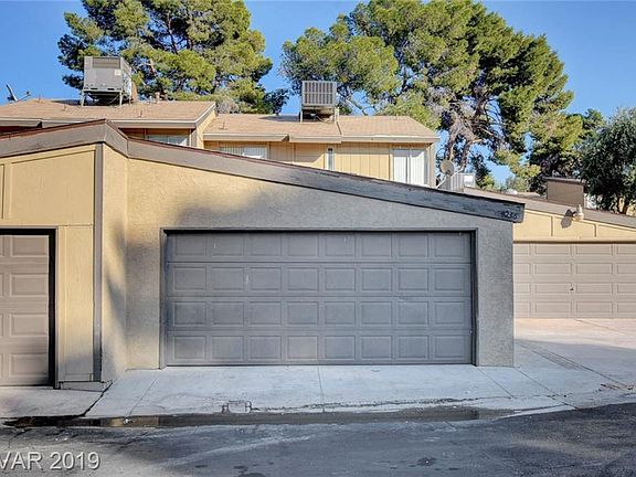 2nd image of 4036 Village Sq