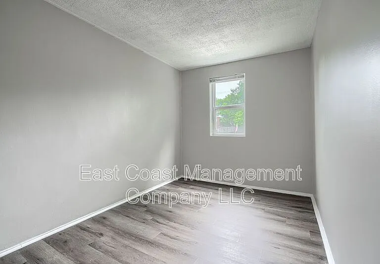 902 Catawba Ct — Photo 14