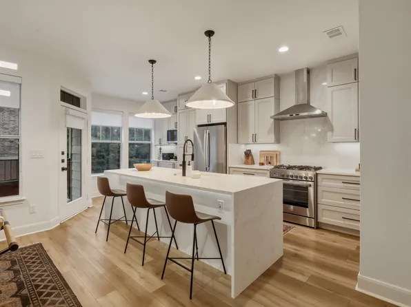 4904 Live Oak St APT 2, Dallas, TX 75206
